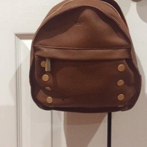 PURSE BACK PACK LEATHER